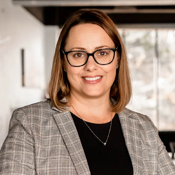 Headshot of Jennifer Rigterink.