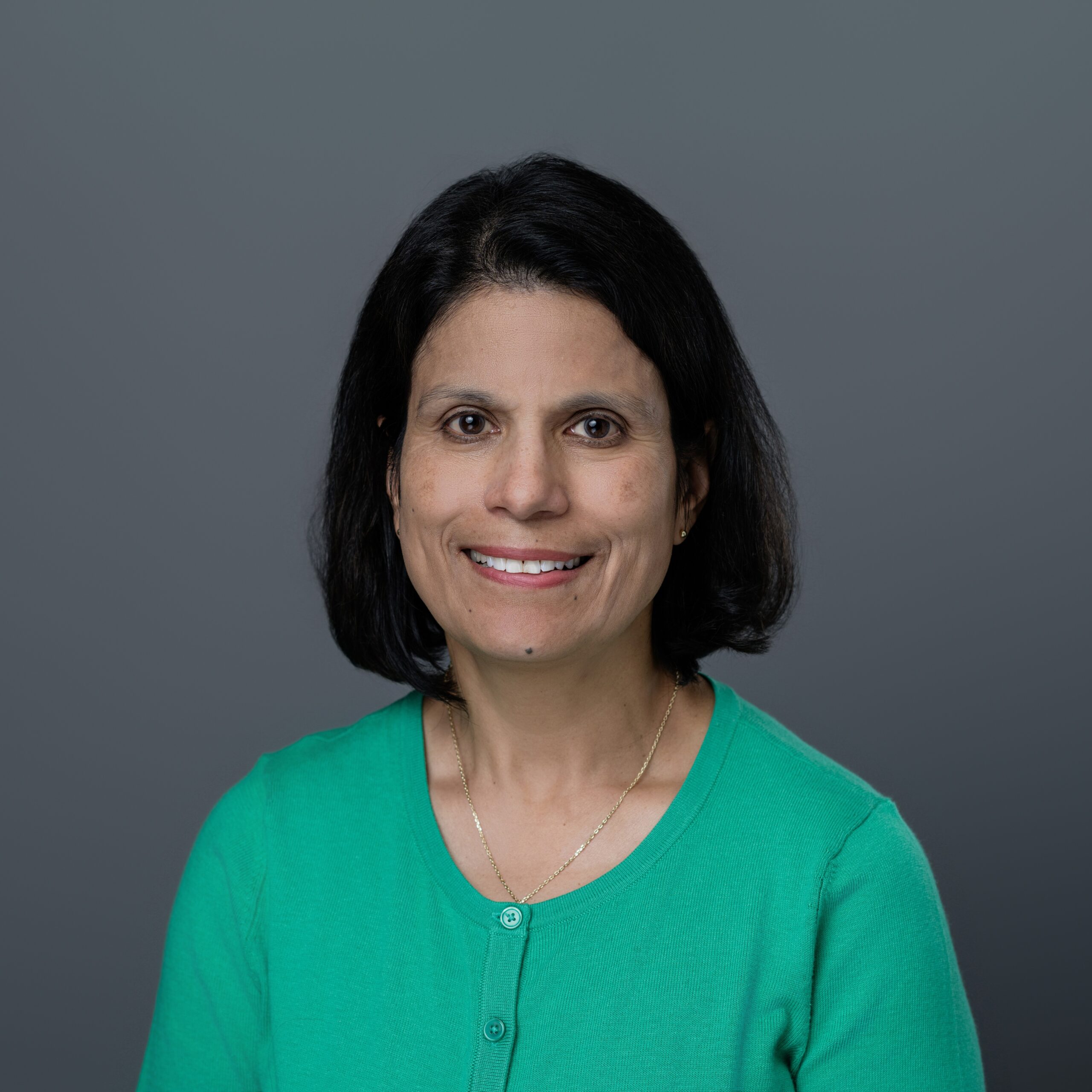 Headshot of Esther Fifelski.